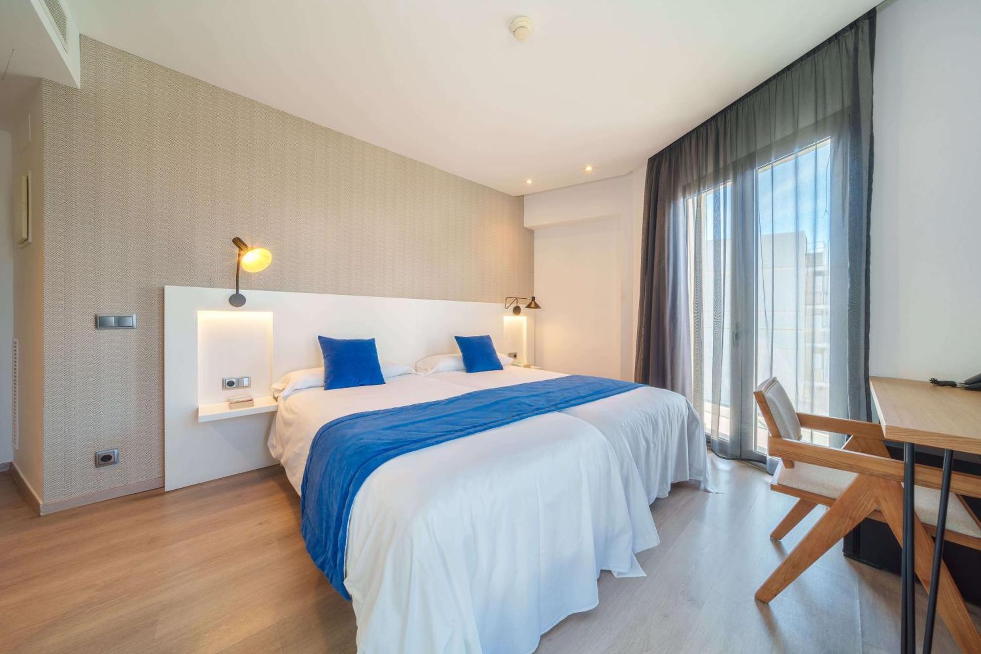 Mar Calma Hotel Puerto Pollensa Exterior foto